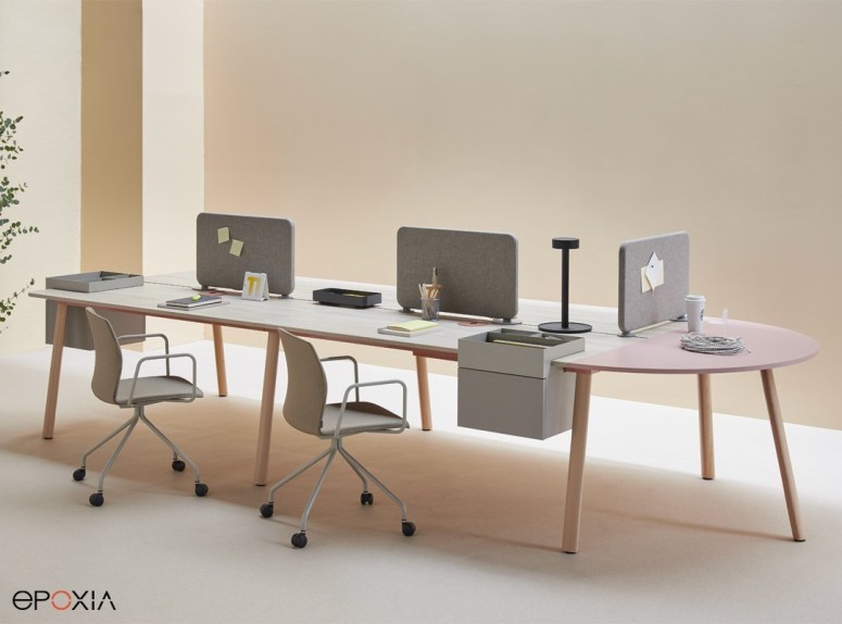 Bench 4 postes, avec supplément plan de conversation en demi-lune
