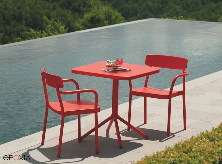 Mobilier de terrasse, collection Grace rouge érable