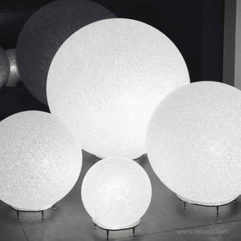 Lampes IceGlobe sur table
