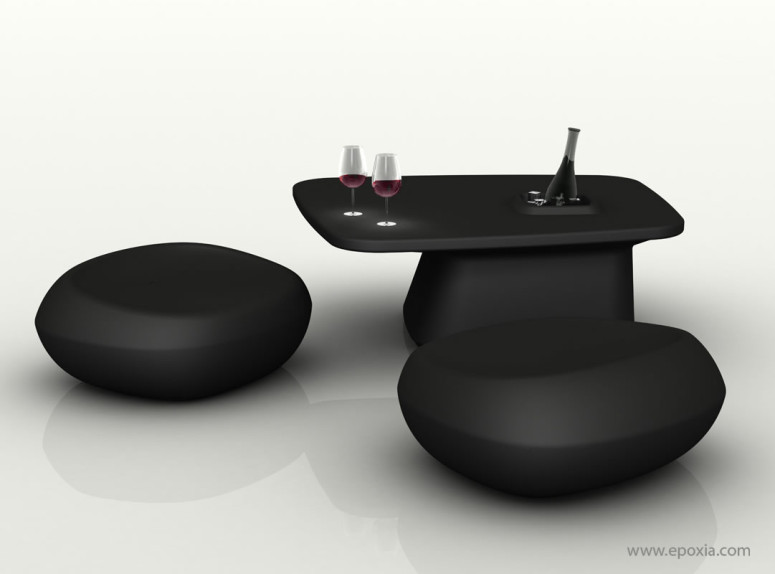 Table basse avec poufs assortis noirs