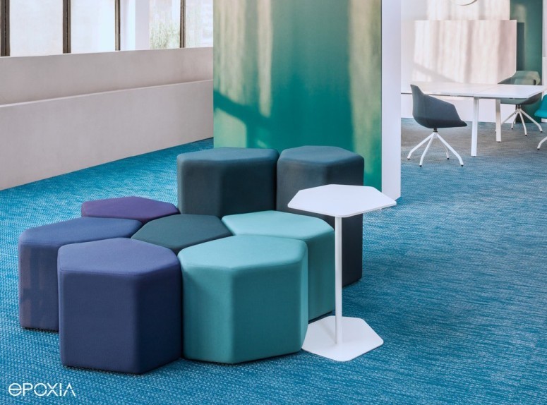 Collection Bazalto, poufs 2 hauteurs et table d'appoint