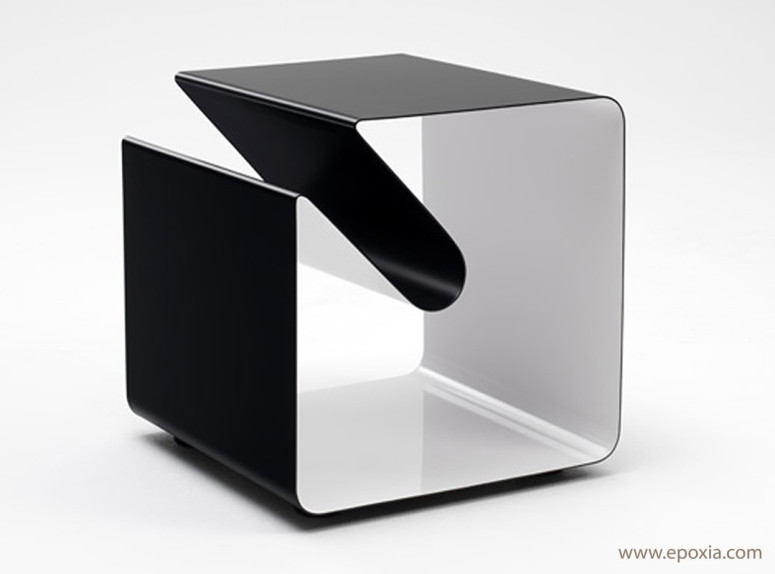 Table basse mobile line noire cube