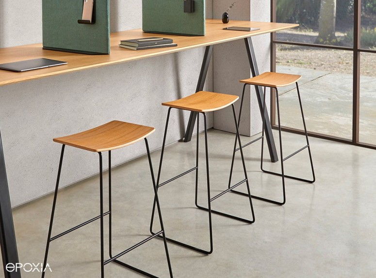 Tabouret de bar Tao avec assise bois