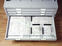 Meuble à plans métallique