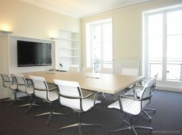 Réalisation table de réunion PME Paris 1