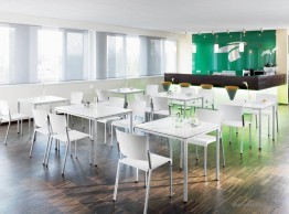 Table polyvalente empilable Clip