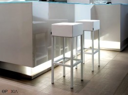 Tabouret de bar Cube par Pedrali