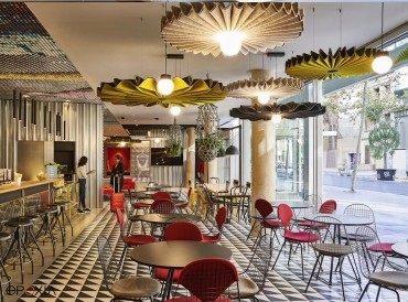 Solution acoustique pour restauration collective BuzziPleat Globe