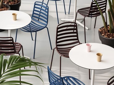 Chaises outdoor Street pour terrasses et jardin.