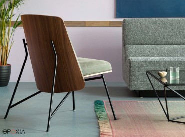 Fauteuil design Tinker, dossier en bois