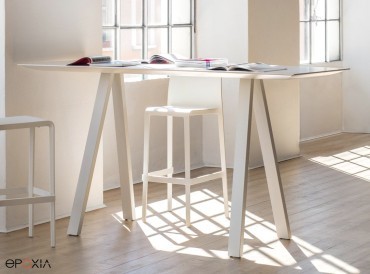 Table de réunion haute Arki par Pedrali