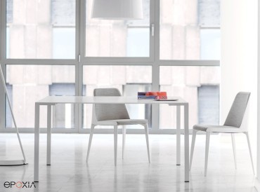 Chaises Laja, espace de travail et table de réunion