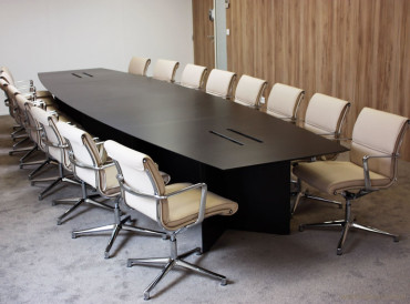 Table de réunion bois et fauteuils Una Executive cuir 