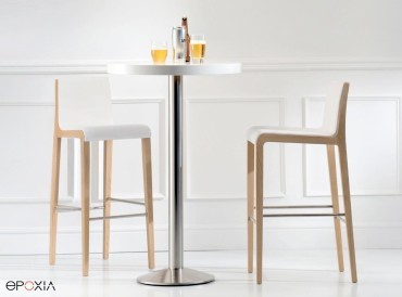 Tabourets de bar Young par Pedrali