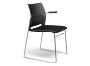 Fauteuil Adela pied luge avec accoudoirs, assise et dos en polypropylène