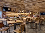 Tabourets de bar Joe, finition assise et dossier cuir.