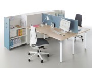 Bureau droit Tim+, pieds coniques