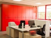 Armoires portes battantes superposées Oxwood rouge