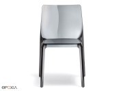 Chaise Blitz empilable en polycarbonate fumé transparent