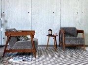 Fauteuil Brick piètement quatre pieds en noyer Canaletto