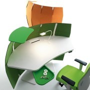Bureau d'accueil réglable en hauteur avec tablette et plumier Funny Sat