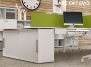 Armoire porte coulissante en bout de bench