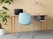 Bureau Belong Poise avec pieds bois