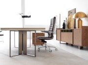 Bureau directeur design Lloyd piétement olive