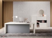 Bureau de direction Sessanta, finition Fenix NTM blanc et voile de fond gris