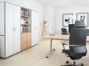 Bureau réglable en hauteur par moteur électrique