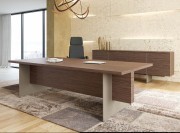 Bureau Oasi avec voile de fond suspendu
