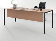 Bureau individuel Agile de Martex avec voile de fond