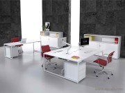 Pureté des lignes pour cet ensemble bench Ibis