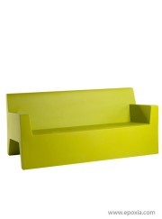 Canapé outdoor collection Jut par Vondom, coloris vert anis