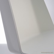 Coque bicolore blanc/gris clair