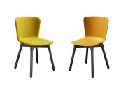 Chaise Calla 4 pieds bois, coque polypropylène ou tapissée tissu ou cuir.