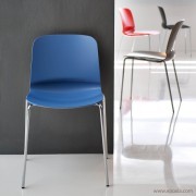 Chaise de collectivité 4 pieds Liù