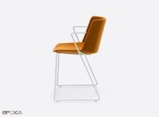 Chaise empilable Aïku Soft, pied traineau avec accoudoirs