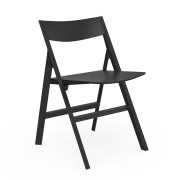 Chaise pliante de jardin, de couleur noire, modèle Quartz de chez Vondom