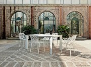 Fauteuil d'extérieur Forest en aluminium verni blanc