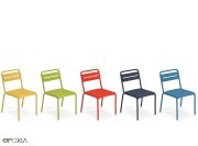 Chaises Star couleurs vives