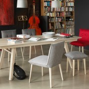 Chaises de dsalle à manger Soda pieds bois tissu