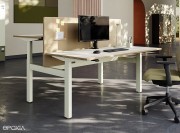 Bureaux bench Adema+ avec gestion de hauteur et panneau acoustique