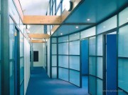 Cloison sur-mesure plafond-sol