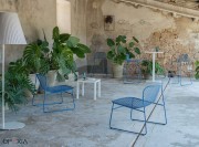 Fauteuils lounge et tabourets Riviera par Emu, bleu numéro 16