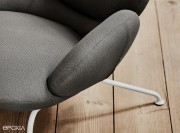 Fauteuil d'accueil Baixa, détail accoudoir