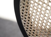 Finition tissée en rotin naturel 