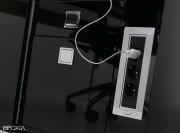 Détail connectique sur desserte