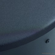 Détail couvercle noir