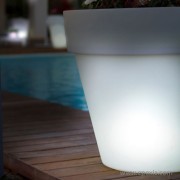 Détail grand pot lumineux Maceta Llum